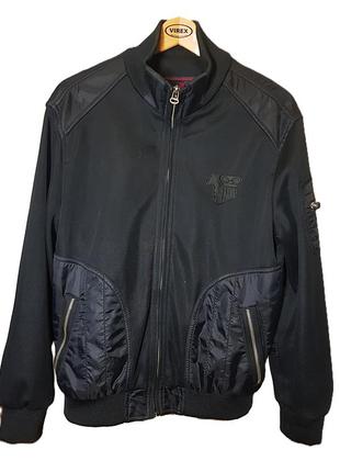 Мужская кофта в спортивном стиле