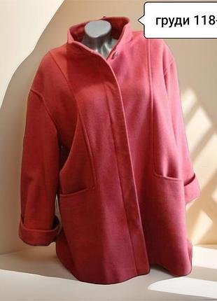 Пальто 🩷груди  118-120