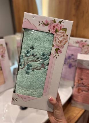 Ідеально подарунок! рушник банний в красивій коробці бавовна