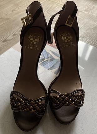 Туфлі літні на великих підборах