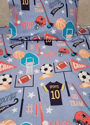 Простынь и две наволочки