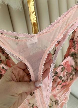 Неймовірно ніжний корсетний комплект жіночої білизни 💖