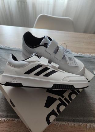 Кросівки adidas tensaur
