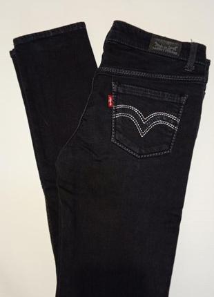 Джинси levi's