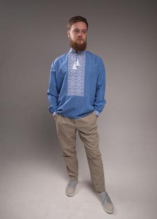 Мужская вышиванка в голубом цвете