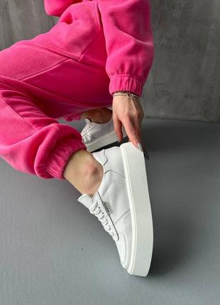 Белые кожаные кеды