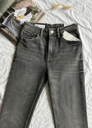 Джинси straight comfort high waist від zara, прямі сірі джинси з високою посадкою