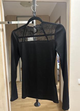 Лонгслив с кружевом reserved