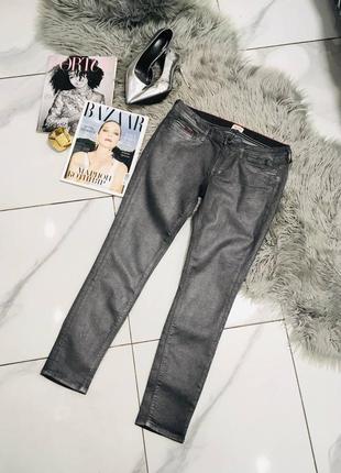 Оригинальные серебристые джинсы с люрексом tommy hilfiger