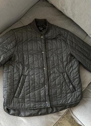 Куртка стеганая лайнер р.м 38/40 vero moda