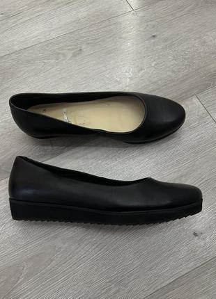 Туфлі clarks