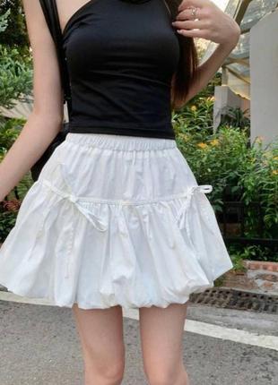 Юбка объемная белая с шортиками снизу