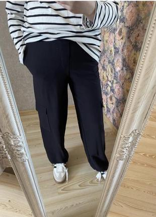 Новые чёрные очень удобные брюки на резинке 48 р