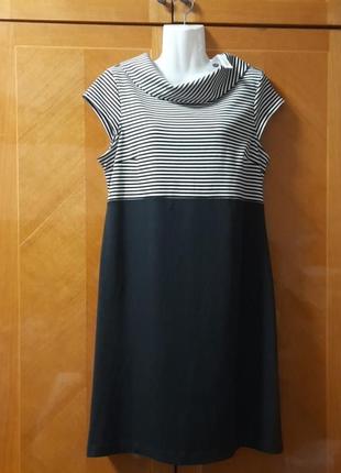 Нова  сукня  в смужку від george