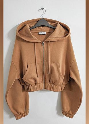 Толстовка об’ємна вкорочена bershka