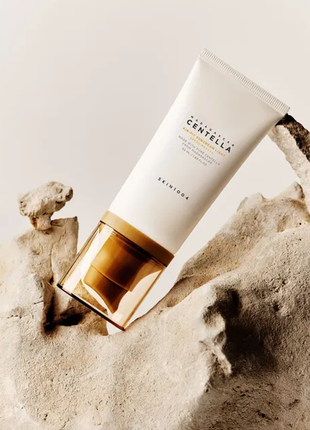 Сонцезахисний крем із центелою skin1004 madagascar centella air-fit suncream light spf30 pa++++