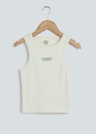 Стильна майка в рубчик