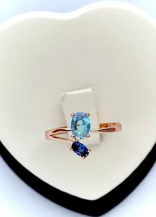 Позолочене кільце із синіми та блакитними цирконами (медичне золото) розмір 18.19.20.21.