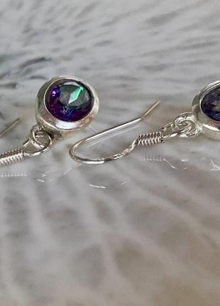 Новые очаровательные серебряные серьги с мистик топазами