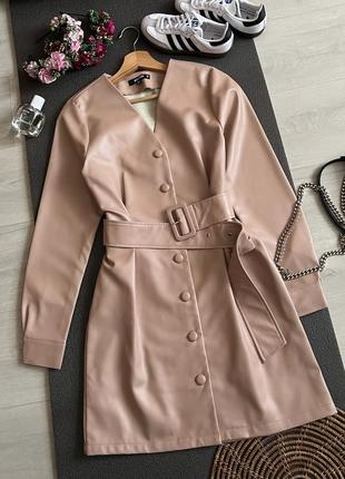Крутезне шкіряне плаття з ременем missguided4 фото