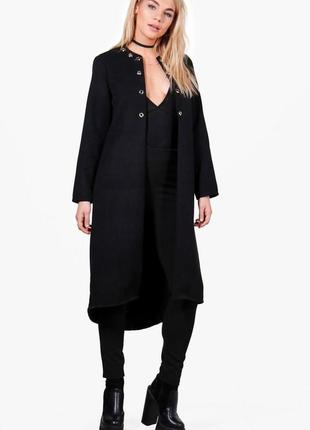Пальто з подовженою спинкою з застібкою-прикрасою