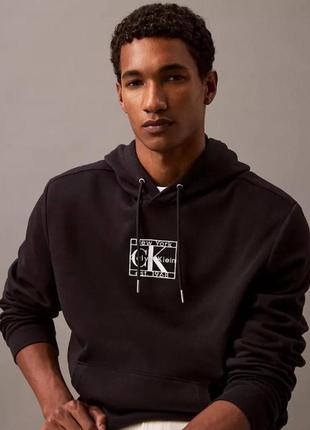 Черное худи calvin klein