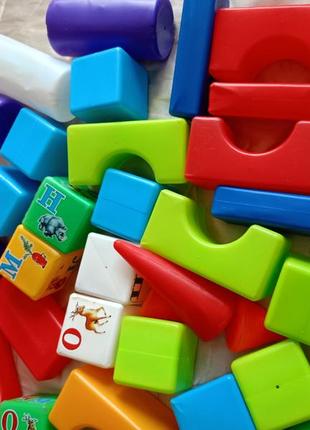 Кубики дитячі пластикові будівельні 6.5 см