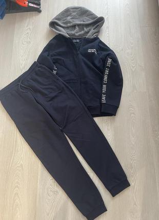 Костюм на флісі легкому  10 р 140 см ріст