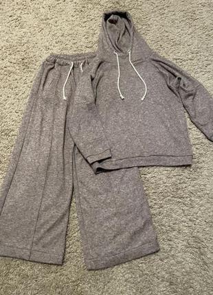 Костюм палаццо