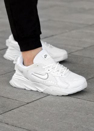 Чоловіче взуття, чудові літні кросівки