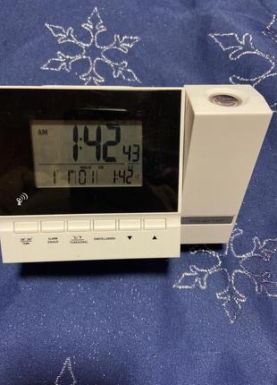 Годинник проекційний