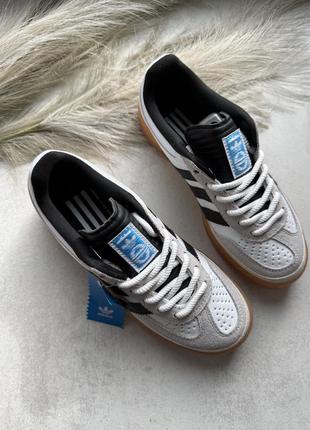 Кросівки adidas