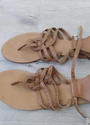 Шкіряні босоніжки 42