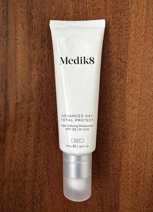 Medik8 daily radiance vitamin c