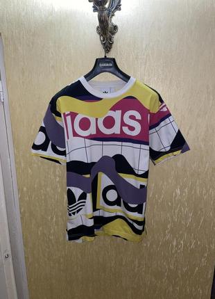 Футболка adidas