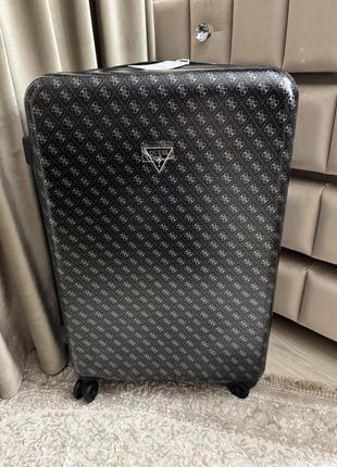 Валіза guess