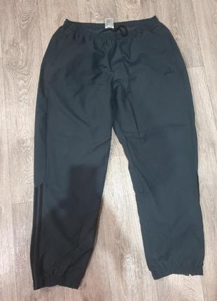 Спортивные штаны adidas