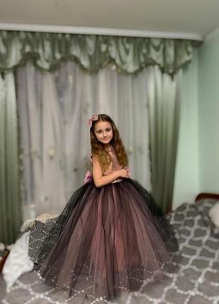 Плаття пудра чорне випускне нарядне дитяче на випуск з садочка пишне в поляна 6 років