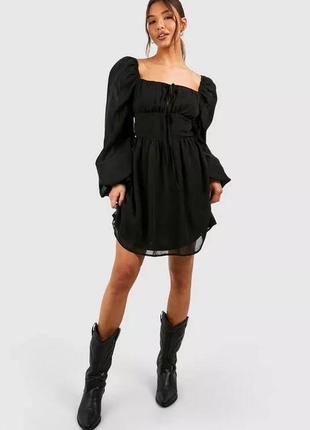 Платье boohoo с объемными рукавами фонариком.