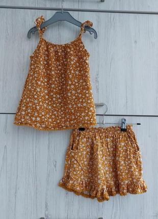 Брендовый легесенький летний костюм маечка и шорты