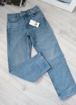 Прямые джинсы с эффектом загрязнения от zara