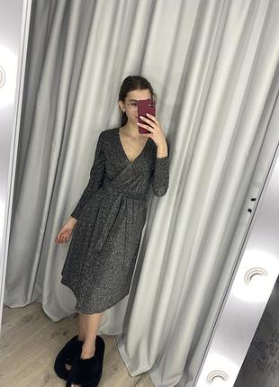 Сукня на запах