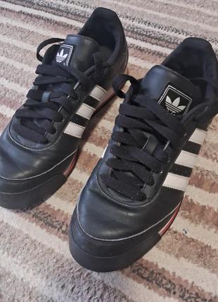 Кросівки adidas
