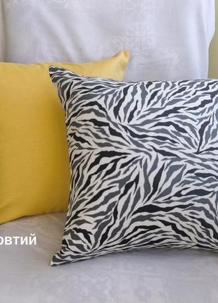 Набор декоративных наволочек 35*35 зебра для декора