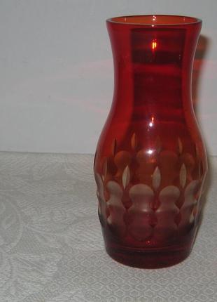 Ваза вазочка цветное красное рубиновое стекло ссср