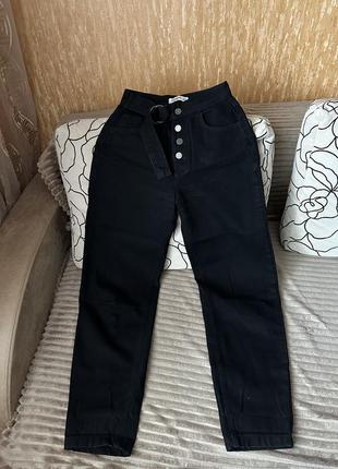 Чорні джинси pull&bear