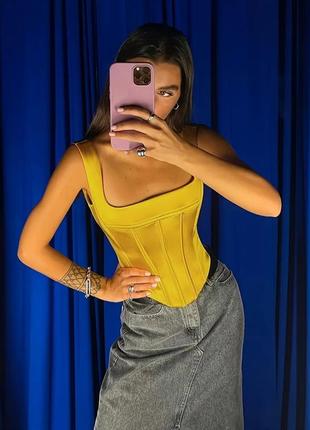 Стильный корсет топ бюст.