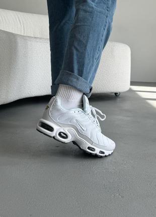 Унисекс кроссовки nike air max tn plus white/grey2 фото