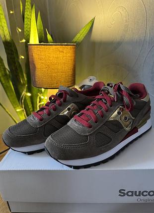 Женские кроссовки saucony original
