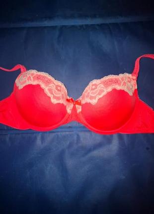 Бюстгалтер